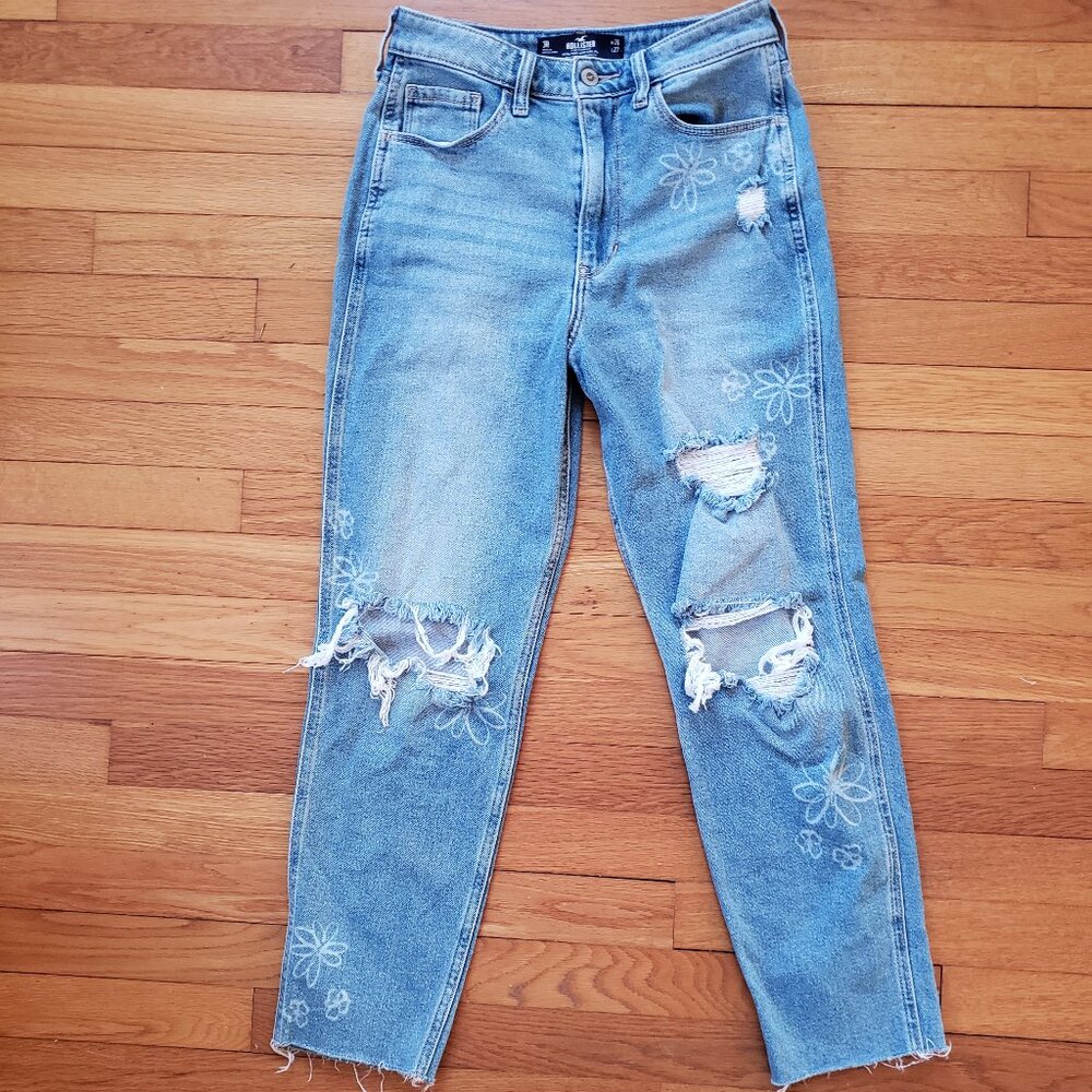 Hollister Ultra High Rise Mom Jeans | Flowers Distressed